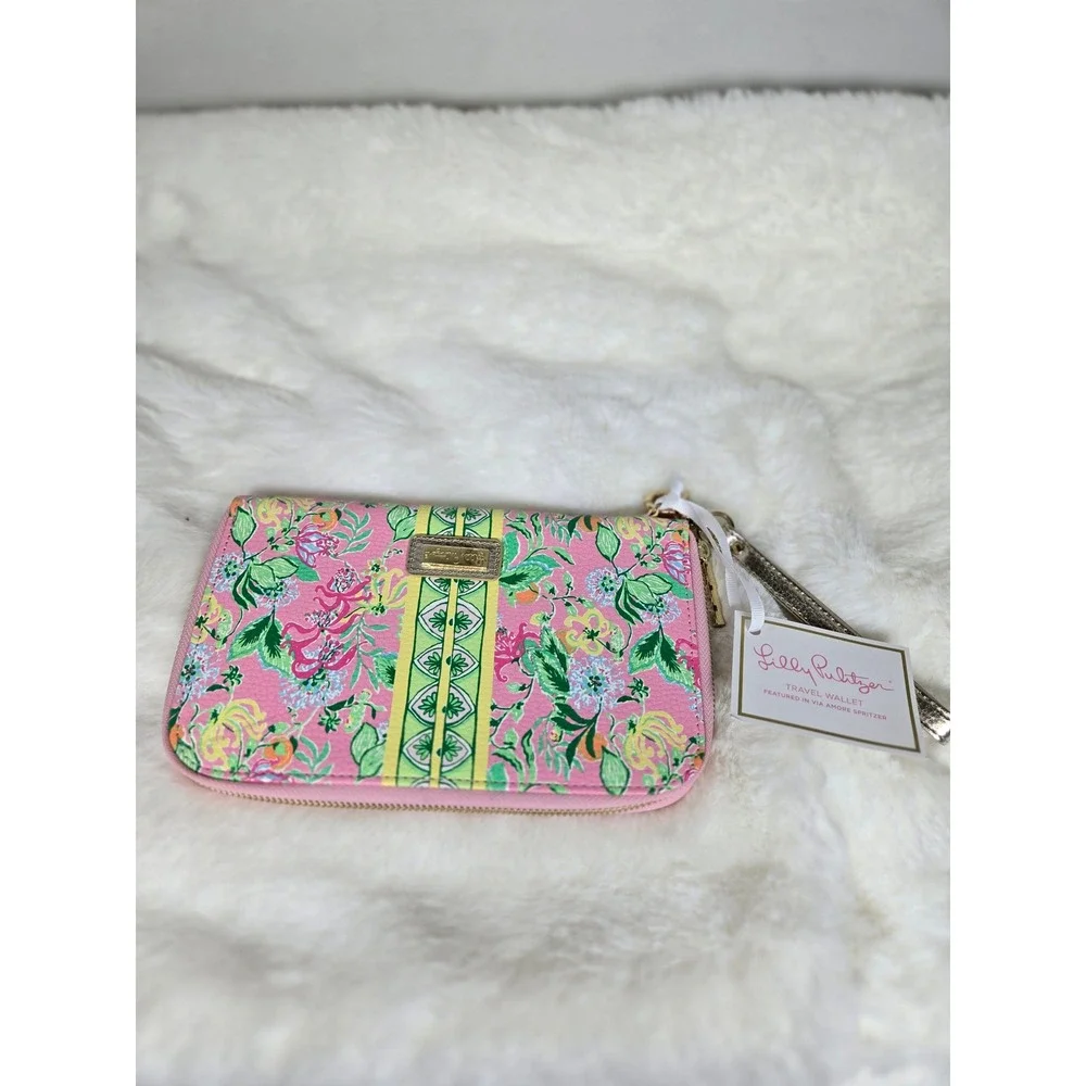 Lilly Pulitzer Via Amore Spritzer Travel Wallet Passport Holder Zip Around New - Picture 1 of 8